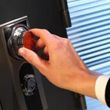 Locksmith Of Tempe Tempe, AZ 602-687-1381 Locksmith Of Tempe Tempe, AZ 602-687-1381 - sb-com-01